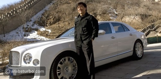 صور سيارات ثاني أعلى الممثلين أجرا على مستوى العالم .. جاكي شان