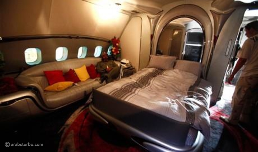 مشاهير,طائرات,ليبيا,فرنسا,الكويت,ايرباص,معمر القذافي