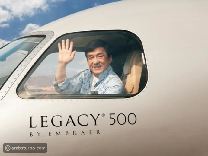 طائرة جاكي شان